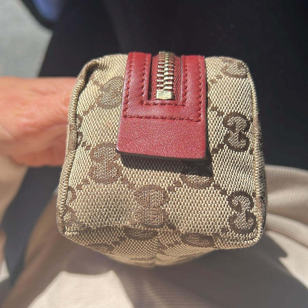 Gucci Pouch - Picture 5 of 7